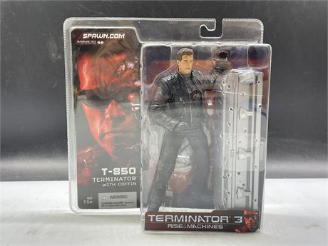 SEALED TERMINATOR 3 T-850 WITH COFFIN