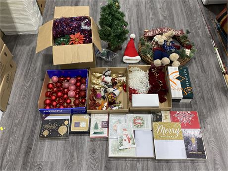 LOT OF CHRISTMAS DECORATIONS, CARDS, TALKING TREE ETC