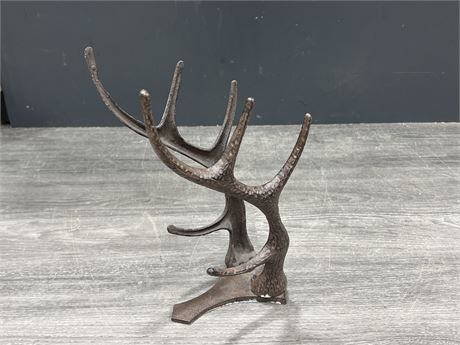 DECORATIVE CAST IRON ANTLERS - POSSIBLE WINE BOTTLE HOLDER 13”x8”