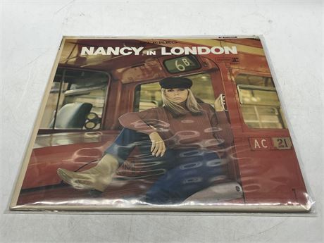 NANCY SINATRA - NANCY IN LONDON - EXCELLENT (E)