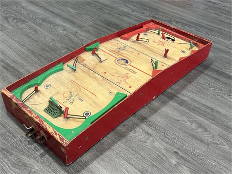 1940s MUNRO TABLE HOCKEY GAME W/WOOD BALL RETURN (14”X36”)