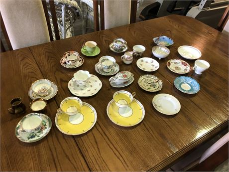 ASSORTED BONE CHINA SOME PAIRS (MAJORITY MADE IN ENGLAND, SOME JAPAN)