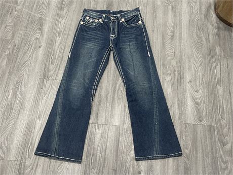 PAIR OF TRUE RELIGION JEANS SIZE 32
