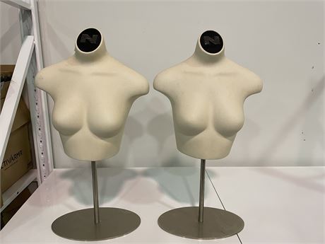 2 WOMENS MANNEQUIN BUSTS