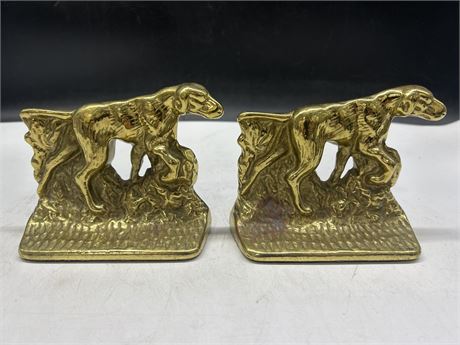EARLY BRASS HUNTING DOG BOOKENDS - 5”