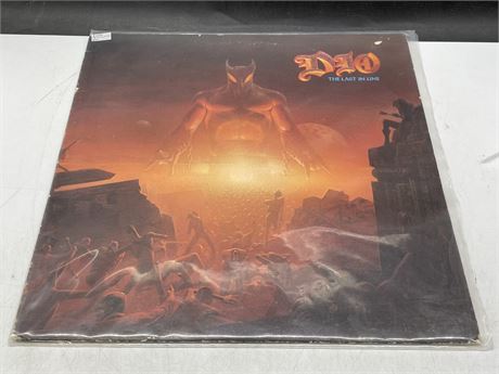 DIO - THE LAST IN LINE - (VG) LIGHT SCRATCHING