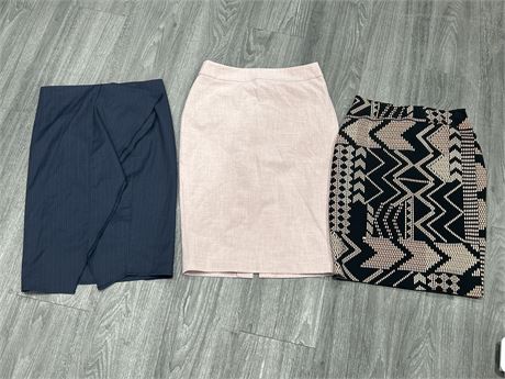 3 NEW W/TAGS LE CHATEAU SKIRTS - SIZES 0 & XXS