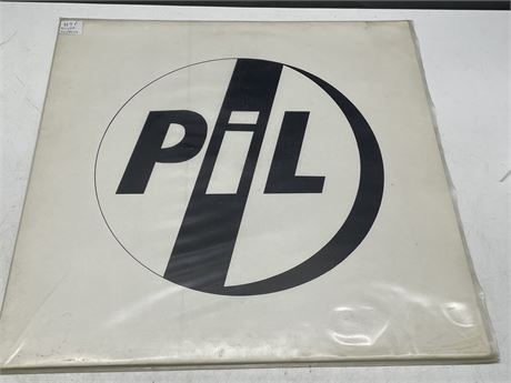 PIL - THIS IS NOT A LOVE SONG - SLIGHT SCRATCHING