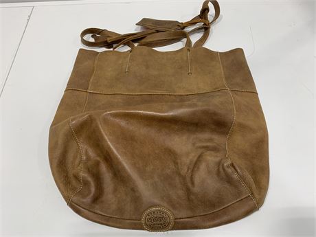 ROOTS GENUINE LEATHER TOTE BAG
