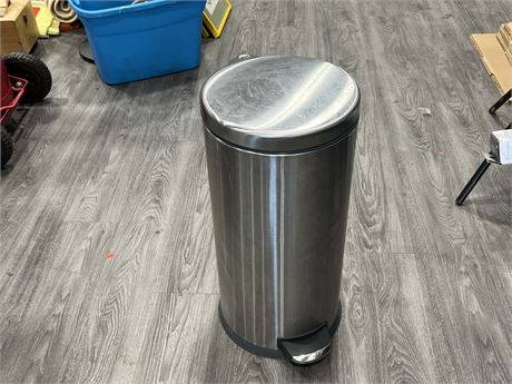 STAINLESS STEEL GARBAGE CAN (26” tall)