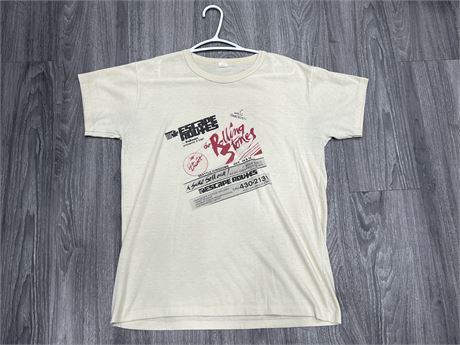 THE ROLLING STONES SINGLE STITCH 1981 AMERICAN TOUR T SHIRT - TAGGED XL