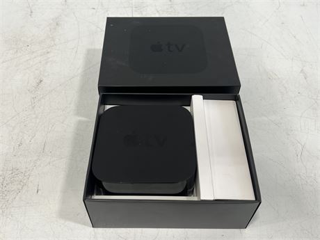 APPLE TV COMPLETE IN BOX