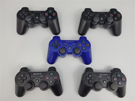 5 DUAL SHOCK 3 PS3 CONTROLLERS