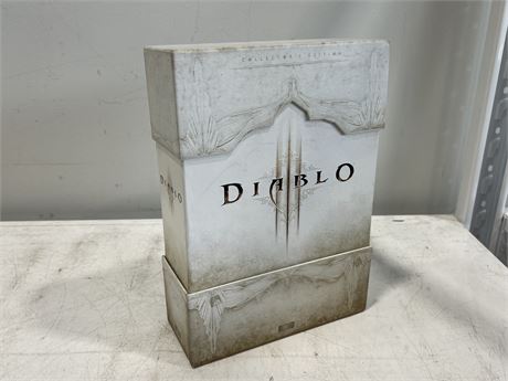 DIABLO 3 COLLECTORS EDITION - GAME, BOOK & CD ARE ALL SEALED