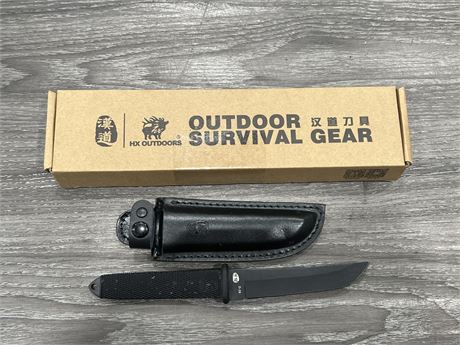 HX OUTDOOR SURVIVAL GEAR KNIFE W/ SHEATH - BLADE IS 4.5” LONG