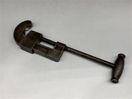 VINTAGE REED MFG PIPE CUTTER