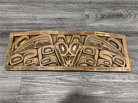 SIGNED INDIGENOUS CARVING BY RAY MOWATT (20.5”)