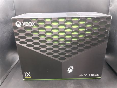 XBOX SERIES X CONSOLE - MINT CONDITION