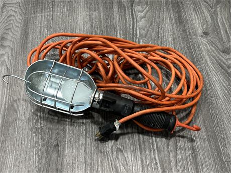 SHOP WORK LIGHT W/20 FT CORD - WORKS