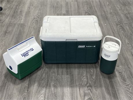 GREEN COLEMAN / IGLOOS COOLERS (21”X15” LARGEST)