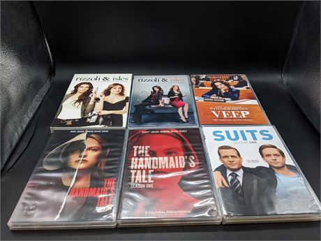 COLLECTION OF TV SEASONS - VERY GOOD CONDITION - DVD