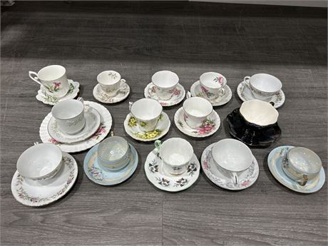 LOT OF ASSORTED TEACUPS/SAUCERS - VARIOUS BRANDS - ROYAL ALBERT,WESSEX + OTHERS