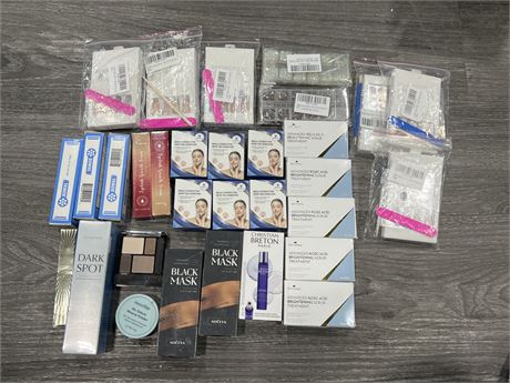 LARGE LOT OF MISC MAKE UP / COSMETIC & ECT