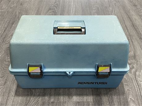 TACKLE BOX FULLY STOCKED W/VINTAGE SALT WATER GEAR (19”X10”)