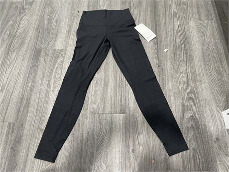 (NEW WITH TAGS) LULULEMON ALIGN RIBBED HR PANT (28”) SIZE 8