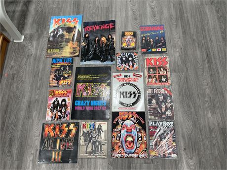 LARGE LOT OF VINTAGE KISS / OTHER CONCERT MAGS & MEMORABILIA