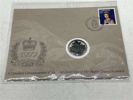 STERLING SILVER 1977 QUEEN ELIZABETH PIN & FIRST DAY COVER