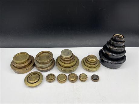 LOT OF VINTAGE SCALE WEIGHTS - HEAVIEST IS 4LBS