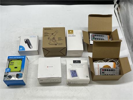LOT OF NEW / LIKE NEW ELECTRONICS / ACCESSORIES