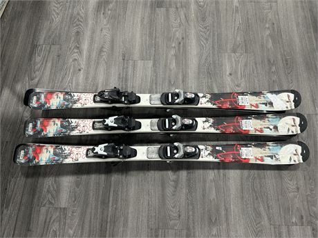 3 PAIRS OF ROSSIGNOL SQUAD S7 YOUTH SKIS - SIZE 130