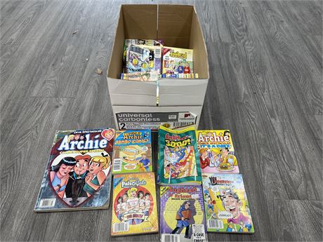 BOX OF ARCHIE DIGESTS / COMICS