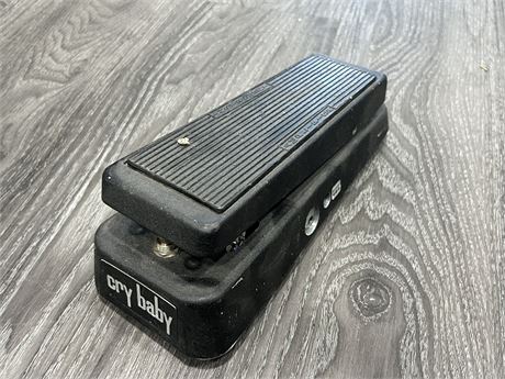 CRY BABY MODEL GCB-95 PEDAL