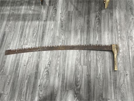 VINTAGE 6FT CROSS SAW W/ WOODEN HANDLE