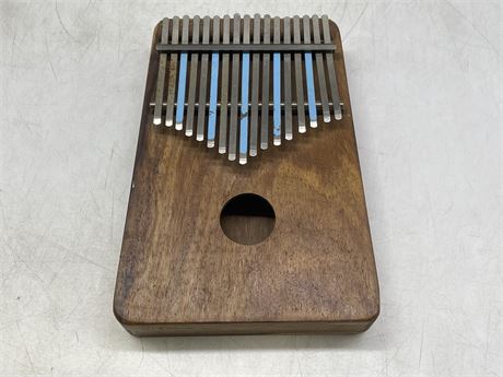 MADE IN SOUTH AFRICA BY KALIMBA HAND PIANO WOOD INSTRUMENT