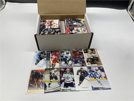 500+ NHL CARDS INCL: MANY STARS & ROOKIE CARDS