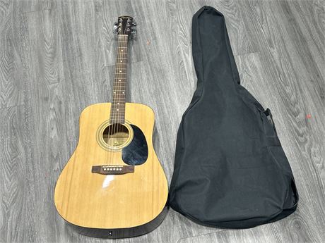 FENDER SQUIRE ACOUSTIC GUITAR W/CARRY CASE