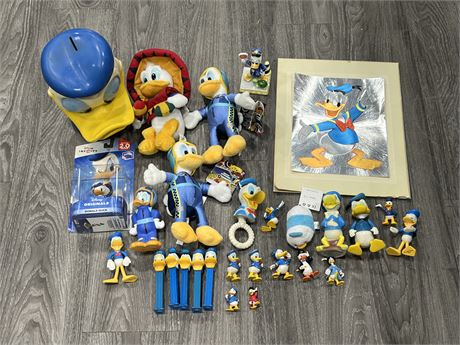 LOT OF DONALD DUCK COLLECTABLES - SOME VINTAGE