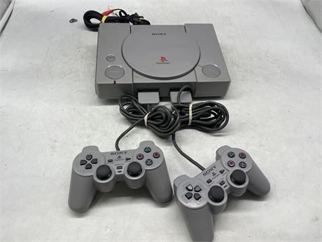 PS1 COMPLETE WITH 2 CONTROLLERS