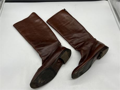 GUCCI WOMENS LEATHER BOOTS SIZE 40.5