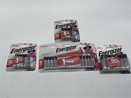 4 NEW PACKS OF ENERGIZER BATTERIES AAA & AA
