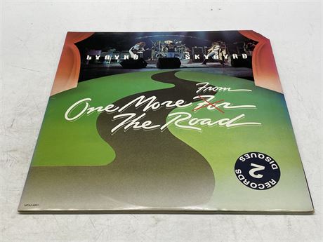 LYNYRD SKYNYRD - ONE MORE FROM THE ROAD 2LP - EXCELLENT (E)