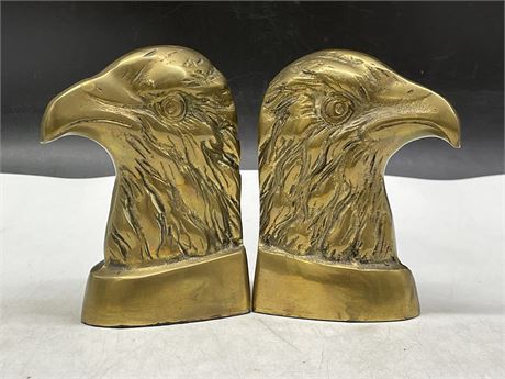 VINTAGE MADE IN KOREA BRASS EAGLE HEAD BOOKENDS (5”x4”)