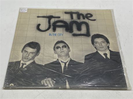 THE JAM - IN THE CITY - VG+ (slightly scratched)