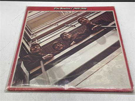 THE BEATLES - 1962-1966 2 LP - (VG) (SCRATCHED)