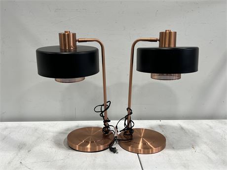 2 QUALITY DESIGN COPPER TABLE LAMPS (2ft tall)