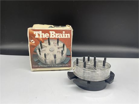VINTAGE “THE BRAIN” GAME BY MAG-NIF